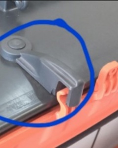 Lock with plastic pin for inlet PVC-03